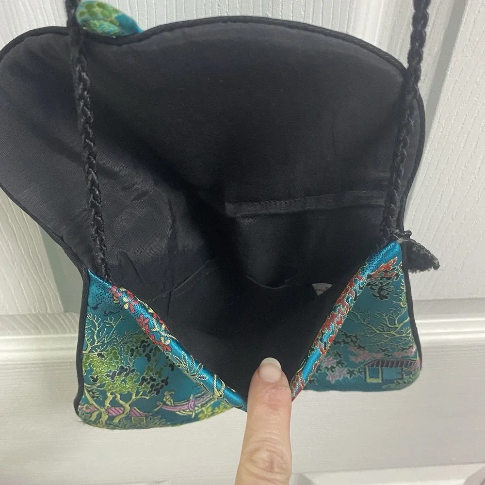 Hand Made Teal Blue Pure Silk Embroidery Mini Cross-body Purse 8x6x.75"‎ - Picture 7 of 9